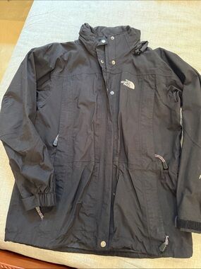 The North Face Women’s Jacket with Shell and Fleece liner.
